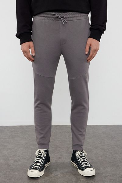 Trendyol Collection Φούτερ κανονικής κοπής με λεπτομερείς ραφές καπνιστών ραφών - Tmnaw25Ea00023