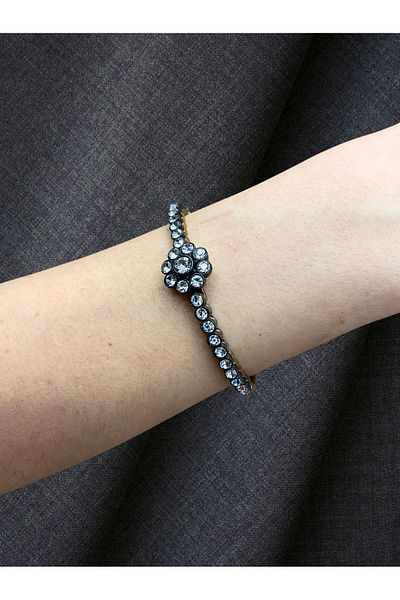 FAYRA ACCESSORIES Zircon Stone Daisy Handcuff Bracelet