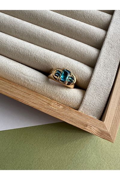 ringbox Blue Stone Little Finger Ring