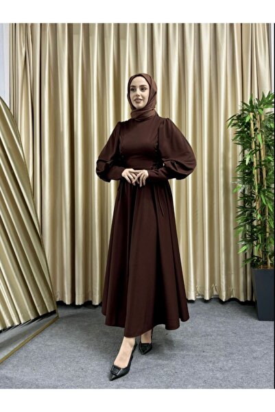 modasusev Скромна рокля - балонни ръкави и детайли от корд