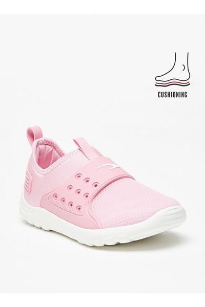 Dash Textured Sport Shoes with Cushioning