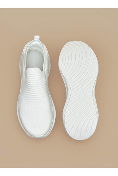 Dash Textured Slip-On Sports Shoes