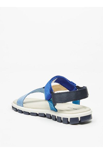Juniors Textured Floaters with Hook and Loop Closure