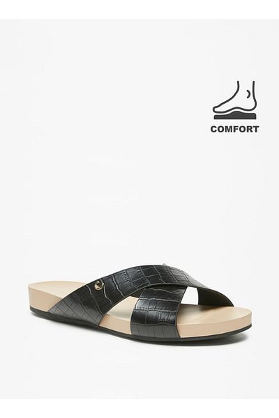 Le Confort صندل مريح سهل الارتداء بحزام متقاطع