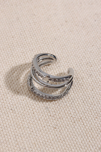 Genel Markalar Yıldız Detaylı 3 Şeritli Gümüş Renk Kıkırdak Küpe