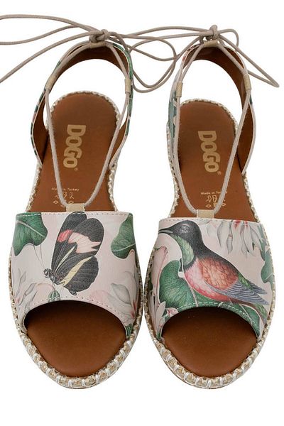 Dogo Dámské veganské kožené béžové šněrovací sandály – design Wings To Fly