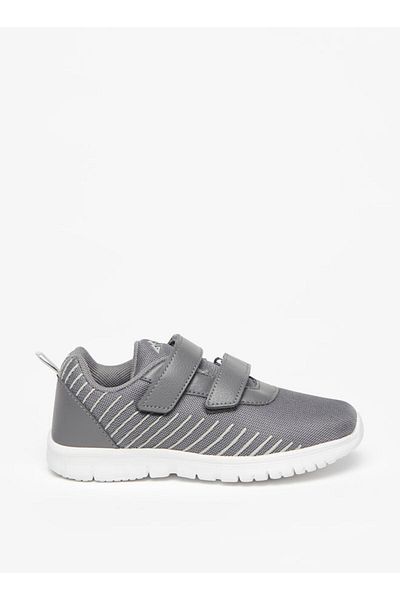Oaklan by Shoexpress Textured Sports Shoes with Hook and Loop Closure