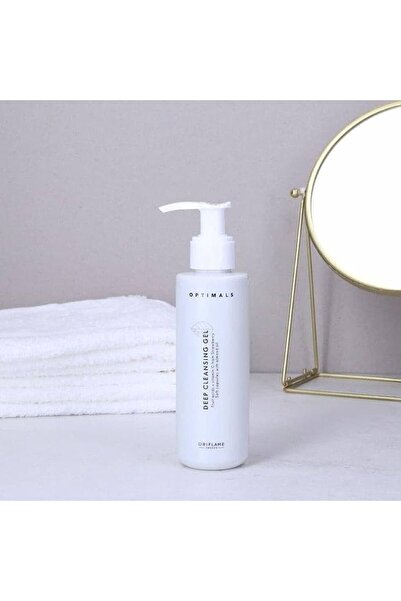 Oriflame جل العناية بالوجه أوبتيمالز ينظف البشرة بعمق ويفتح المسام