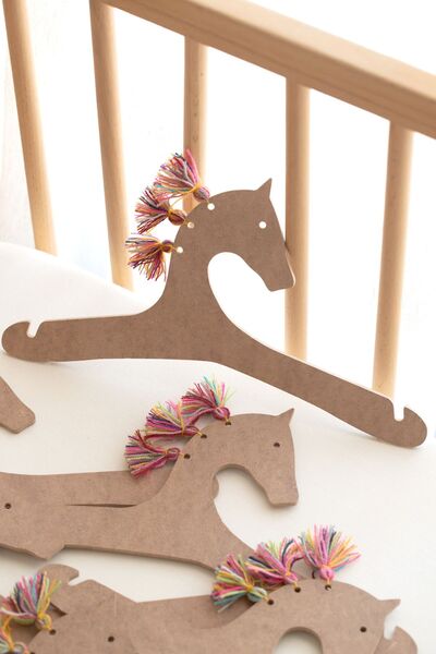 HAMUR Bebek Elbise Askısı 6'lı Bebek Çocuk Kıyafet Askısı Nature Mdf Ahşap At