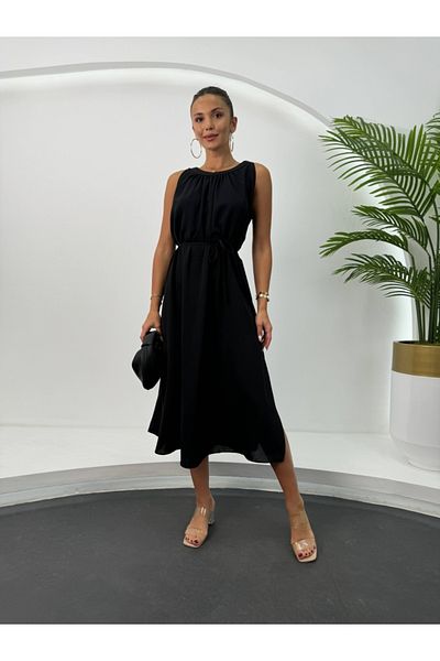 Elif Özbey Butik Μαύρο φόρεμα με μαζεμένο γιακά