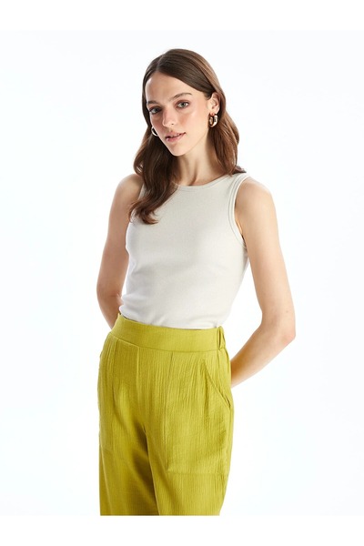 LC Waikiki Lcwaikiki Basic Women's Crew Neck Solid Tank Top by Ozyeka Özyeka