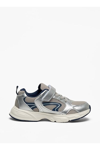 Oaklan by Shoexpress Panelled Sneakers with Hook and Loop Closure