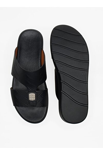 LBL by Shoexpress Men's Textured Slip-On Arabic Sandals