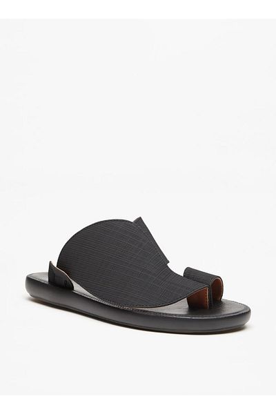 LBL by Shoexpress Men's Textured Slip-On Arabic Sandals