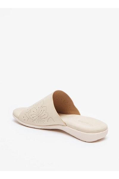 Flora Bella by Shoexpress صندل سهل الارتداء بتفاصيل مفرغة
