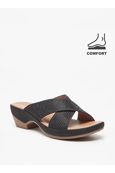 Le Confort صندل مريح مزين بأحزمة متقاطعة وكعب سميك