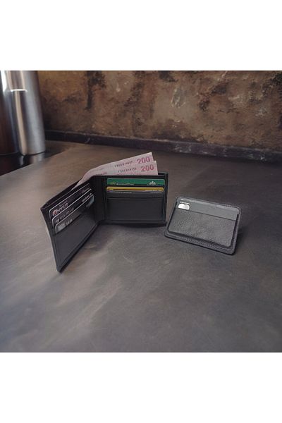 YUKES Black Genuine Leather Men's Wallet - Business Card Holder Detailed