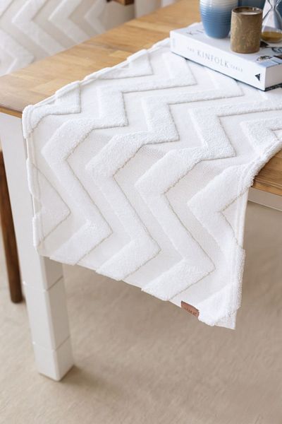 HAMUR Punch Ecru Washable Table, Table, Living Room, Kitchen and Coffee Table Table Runner Line
