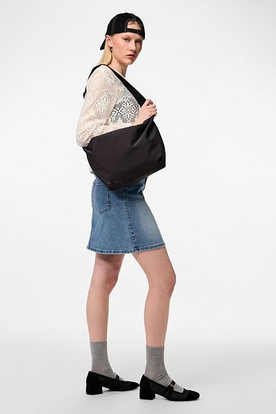 PIECES PCAMANDA XL Bumbag - Bequem geschnittene Kleidertasche
