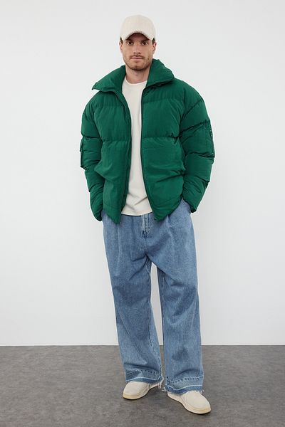 Trendyol Collection Grüner Unisex-Wintermantel mit entspannter Passform - TMNAW25MO00007