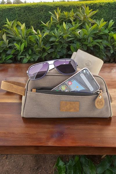 QUB CLUB Canvas Color Unisex Waterproof Shaving Organizer - Personal Care and Travel Bag
