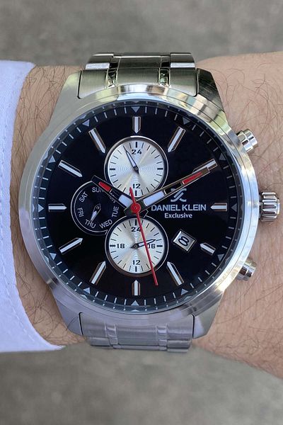 Daniel Klein Exclusive Sports and Stylish Men's Wristwatch with Active Indicator