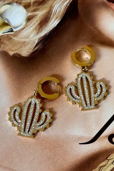 Trendy Butik الصلب الزركون حجر الصبار نموذج الأقراط