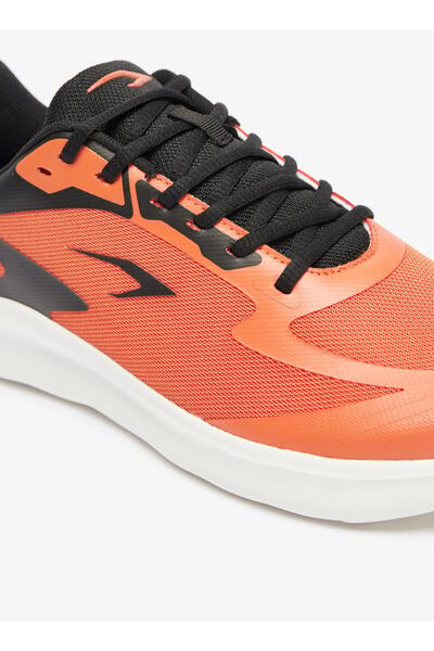 Dash Men's Textured Lace-Up Sports Shoes with Cushioning