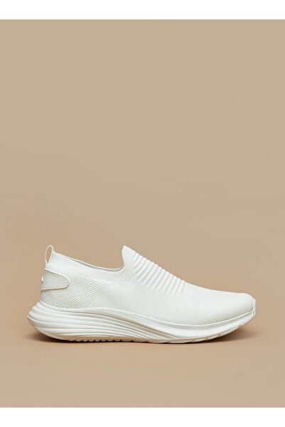 Dash Textured Slip-On Sports Shoes