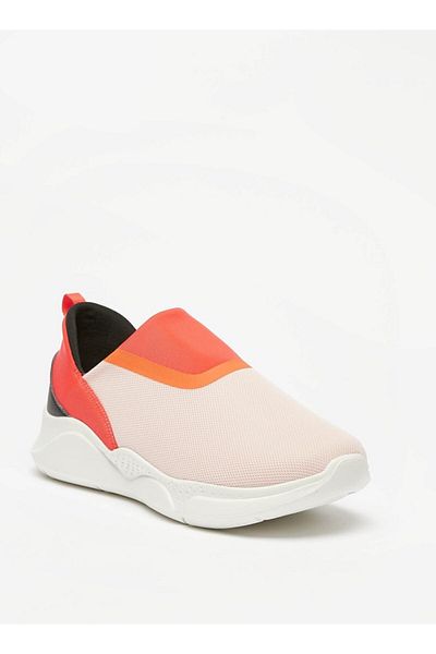 Dash Textured Slip-On Walking Shoes