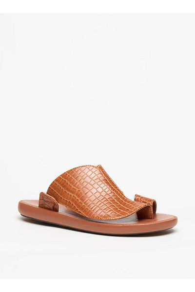 LBL by Shoexpress Men's Buckle Accent Textured Slip-On Arabic Sandals