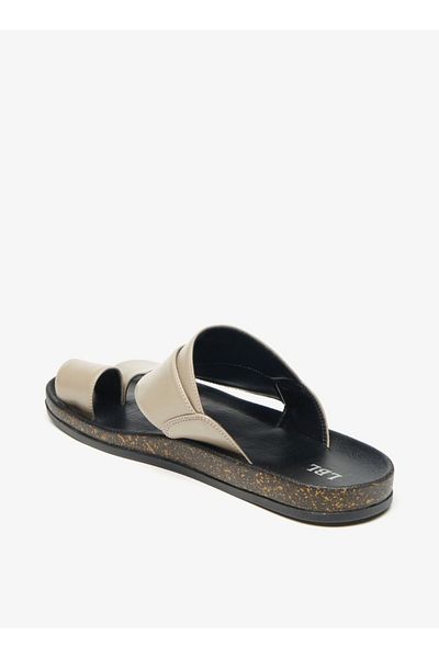 LBL by Shoexpress Solid Slip-On Arabic Sandals with Toe Loop