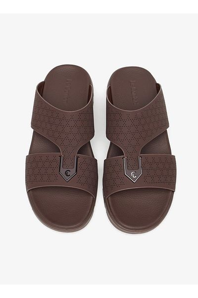 Le Confort Textured Arabic Sandals with Metal Accent