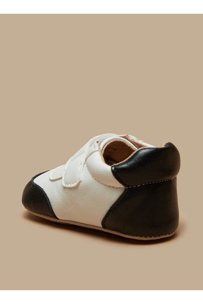 Barefeet Colourblock Booties with Hook and Loop Closure