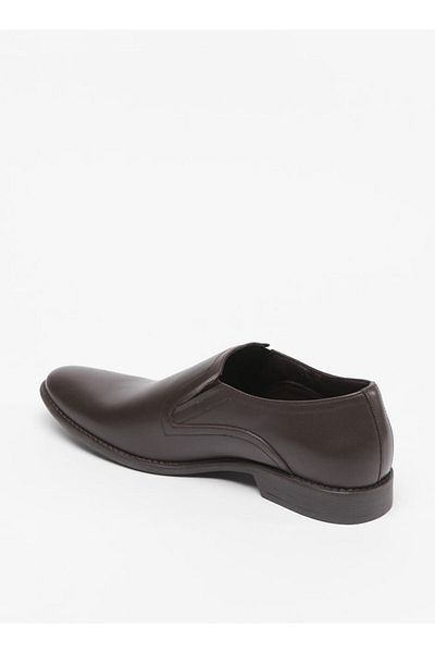 Shoexpress Solid Slip-On Loafers with Gusset Detail