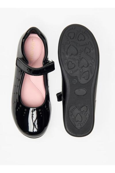 Juniors Cutout Detail Mary Jane Shoes with Hook and Loop Closure