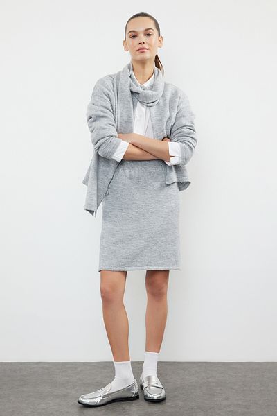 Trendyol Collection Szürke kötöttáru felső és alsó készlet - puha textúra, sál TWOAW25AU00021
