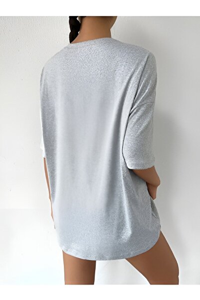 BYCOOLMEN Унісекс футболка оверсайз з мінімалістичним принтом у формі серця білого кольору