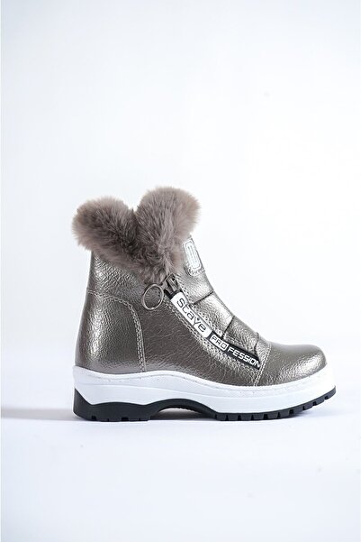 Demashoes Ελαφριές μπότες για κορίτσια με πλατινένιο δέρμα με λεπτομερή αντιολισθητική σόλα