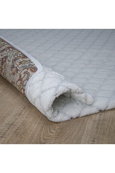 Hakan Elastic Carpet Cover Tile Cream