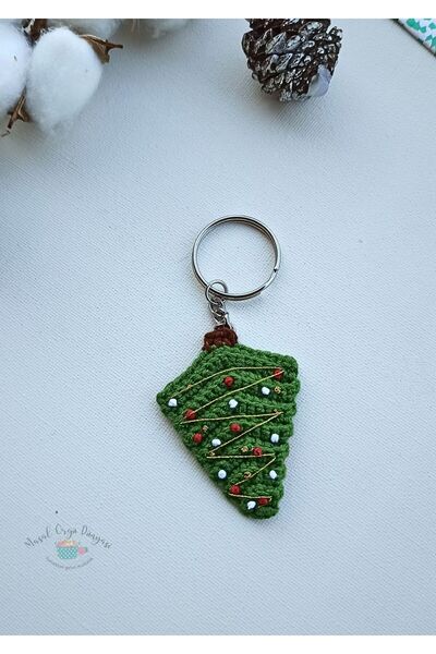 Masal Örgü Dünyası New Year Pine Tree Keychain Handmade Knitted Niche Product (6 CM)