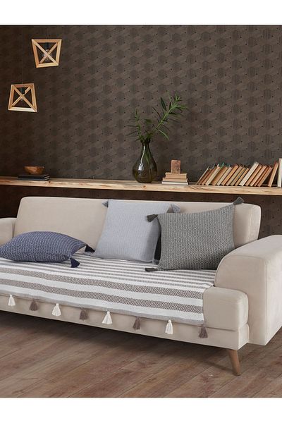 Lux Touch Калъф за диван Liva Pompom в цвят кафе - 115x200 см Диван, разтегателен диван, фотьойл, шал с пискюли