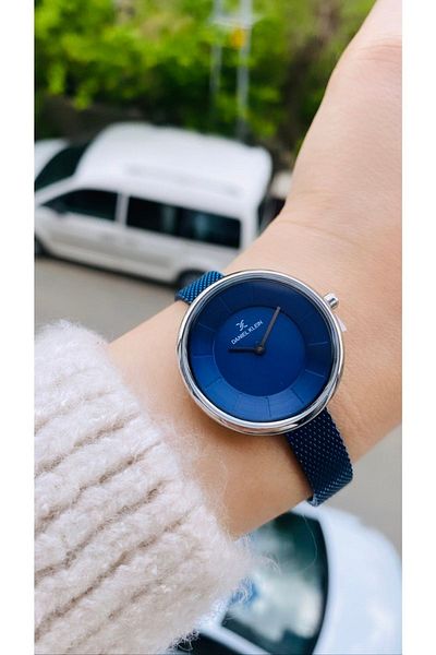 Daniel Klein Women's Wristwatch - Stylish and Functional Design