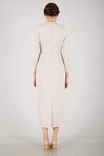 Feminist Üzeri Pilise Detaylı Saten Tesettür Abiye Elbise Bej 6502300