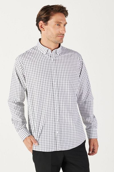 AC&Co / Altınyıldız Classics Pánská bílo-černá bavlněná kostkovaná košile Comfort Fit s límečkem na knoflíky uvolněného střihu
