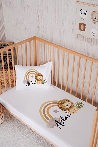 Lilabio İsme Özel %100 Pamuk Park Yatak Çarşaf Seti (120X180) Gökkuşağı Ve Aslan