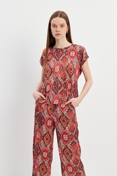 STELLA PULVIS Low Sleeve Red Blouse - Knot Detail