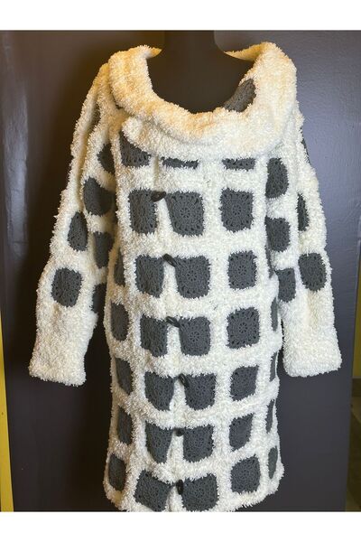 Gönülden Tasarım EL ÖRGÜSÜ KUZU MOTİFLİ KADIN HIRKA MONT