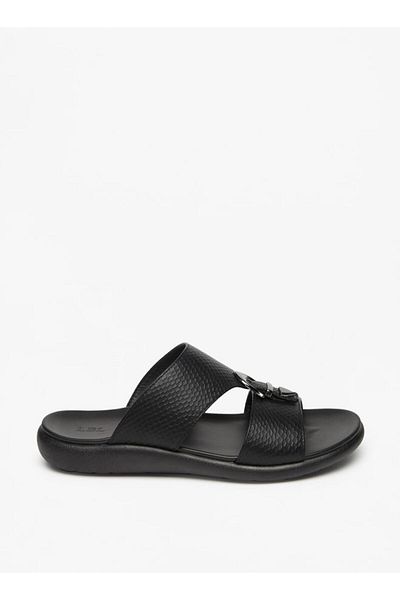 LBL by Shoexpress Men's Buckle Detail Textured Slip-On Sandals