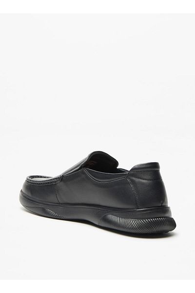Le Confort Solid Slip-On Loafers